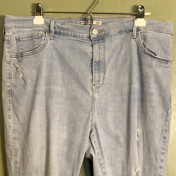 Levi's 720 Womens High Rise Super Skinny Jeans Plus Size 22W Distressed Denim - Picture 2 of 9
